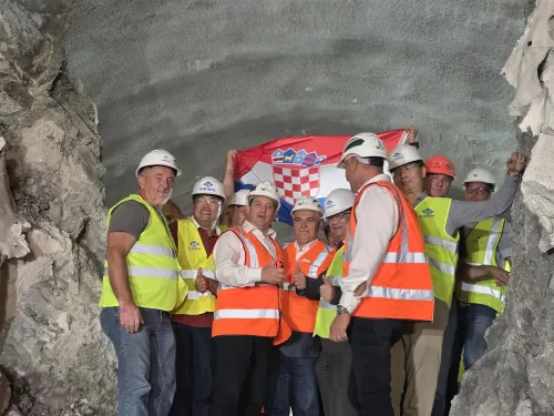 Splitsko-dalmatinska županija: Probijen tunel Kozjak – povijesni iskorak za prometno povezivanje Splitsko-dalmatinske županije