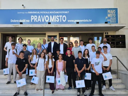 Splitsko-dalmatinska županija: Županija primila nagrađene dječje klape s Omiškog festivala: Trud i ljubav prema baštini zaslužuju priznanje