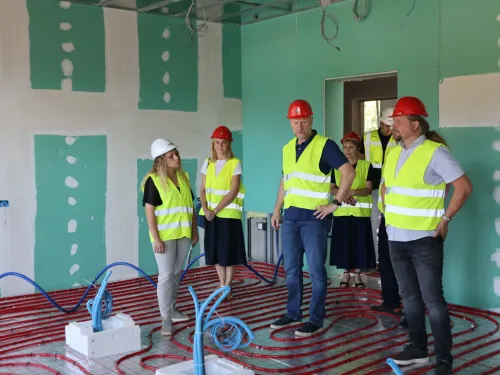 Krapinsko-zagorska županija: Župan Kolar obišao radove na rekonstrukciji i dogradnji Osnovne škole Brestovec Orehovički