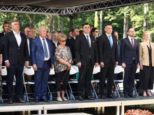 Grad Zagreb ⓕ: Obilježavanje Dana antifašističke borbe u Spomen-parku Brezovica