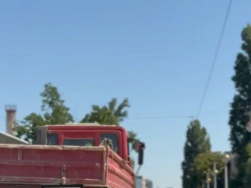 Grad Zagreb ᶠ: Štitimo žutu traku na Savskoj kako bismo učinili javni prijevoz bržim ...
