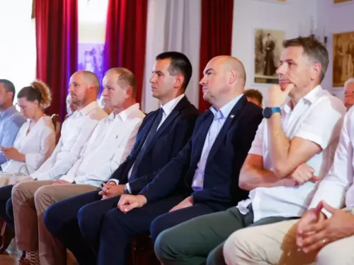 Dubrovačko-neretvanska županija: U Orebiću održana konferencija na temu infrastrukture kao temelja razvoja pomorskog prometa u Dubrovačko-neretvanskoj županiji