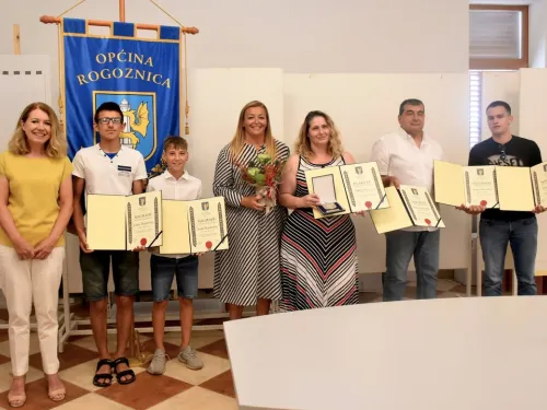 Šibensko-kninska županija ᶠ: Uz svečanu sjednicu Općinskog vijeća i dodjelu nagrada, proslavljen Dan ...