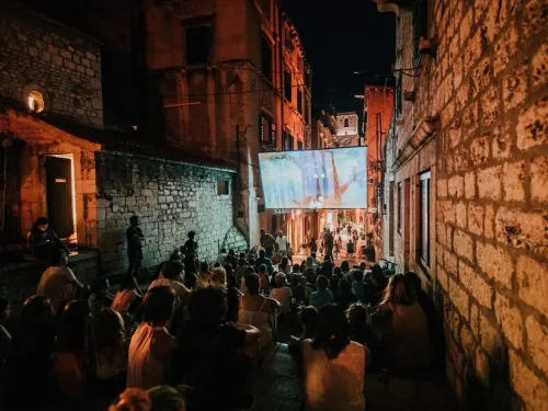 Šibensko-kninska županija ᶠ: Šibenik uskoro postaje privremeno središte animiranog filma i stripa ...