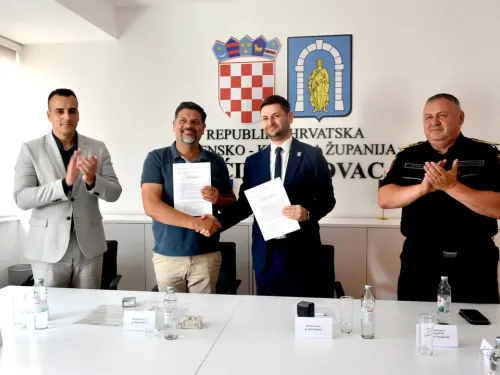 Šibensko-kninska županija ᶠ: U Pirovcu je danas održana početna konferencija projekta »Izgradnja ...