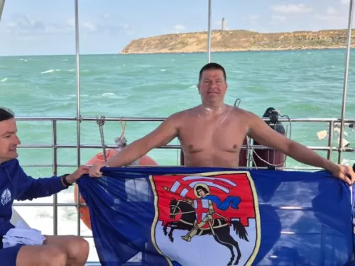 Zadarska županija ᶠ: Marko Denković Kraljev uspješno je preplivao La Manche - prvi Zadranin ...
