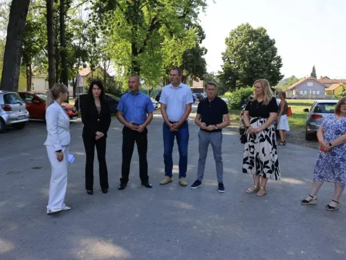 Osječko-baranjska županija ᶠ: Osnovna škola Darda jedna je od 19 osnovnih škola koje su u procesu ...