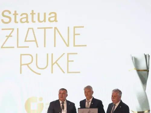 Virovitičko-podravska županija ᶠ: Statua - Zlatne ruke, najveće i najznačajnije priznanje Hrvatske ...