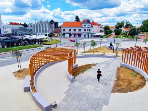 Virovitičko-podravska županija ᶠ: Finiširaju se radovi u središtu Virovitice...