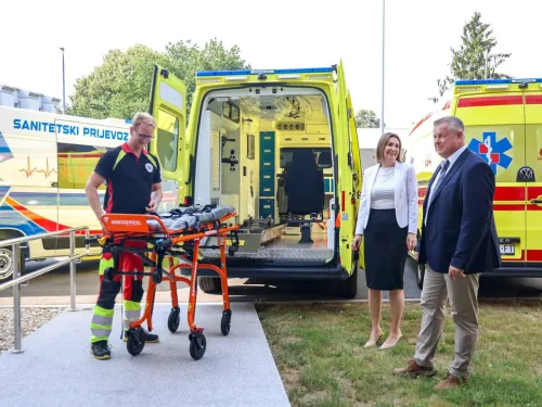 Požeško-slavonska županija ᶠ: Kako bi zdravstvenu zaštitu pružao na još višoj razini, Zavod za hitnu ...