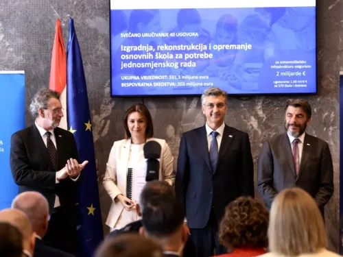 Požeško-slavonska županija: Županica Jozić uoči sjednice Vijeća za regionalni razvoj preuzela ugovore vrijedne 3,9 milijuna eura
