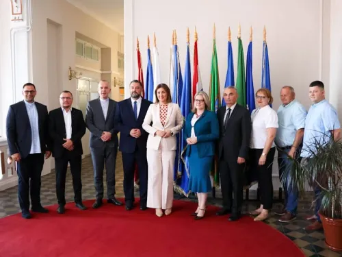 Požeško-slavonska županija ᶠ: Posebnu vrijednost potpori daje činjenica da u njezinu osiguravanju ...