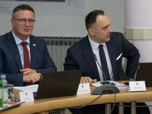 Brodsko-posavska županija: Završila 5. sjednica Županijske skupštine – usvojeno svih 19...