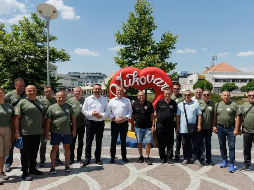 Varaždinska županija ᶠ: NAKON GOTOVO 300 KILOMETARA DRAVOM I DUNAVOM, ČLANOVI HRVATSKOG DRUŠTVA ...