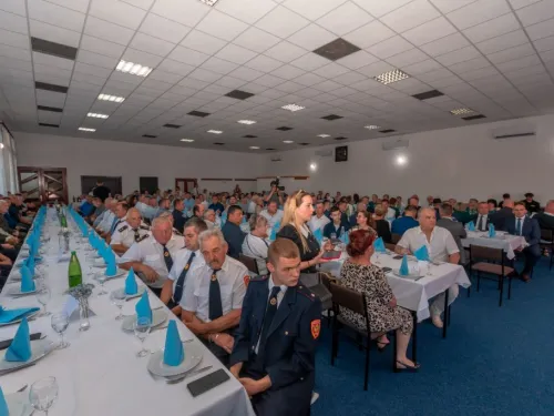 Varaždinska županija ᶠ: SVEČANOM SJEDNICOM PROSLAVLJEN DAN OPĆINE BREZNICA, SVEČANOST UVELIČALI ...