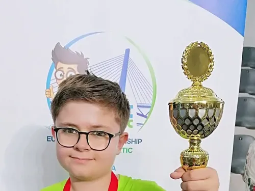 Primorsko-goranska županija ᶠ: Čestitke malcu genijalcu, prvaku Europe iz matematike!