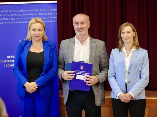 Ličko-senjska županija ᶠ: Ličko-senjskoj županiji dodijeljeno 103 tisuće eura za hitnu medicinsku ...